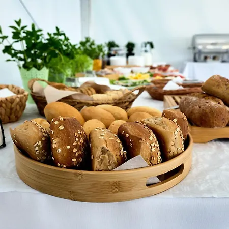 Fantazja Kompleks wypoczynkowy *