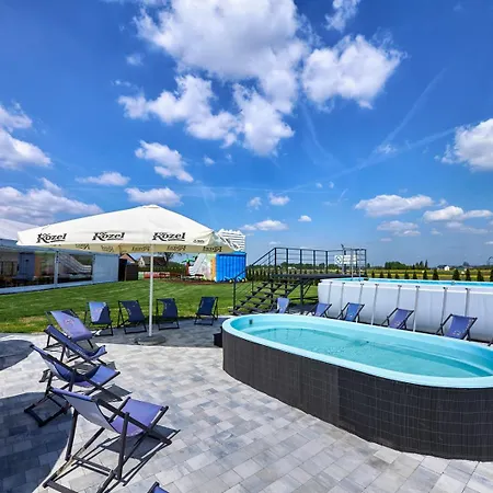 Fantazja Kompleks wypoczynkowy *